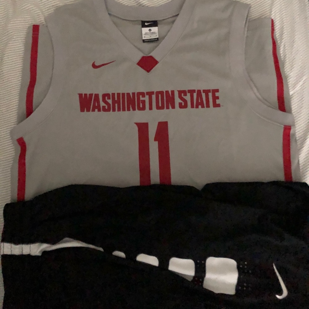 2 items bundle, Washington state jersey